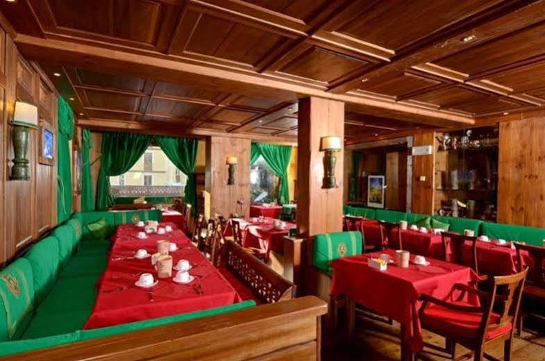 Hotel Punta Maquignaz Breuil-Cervinia Eksteriør billede